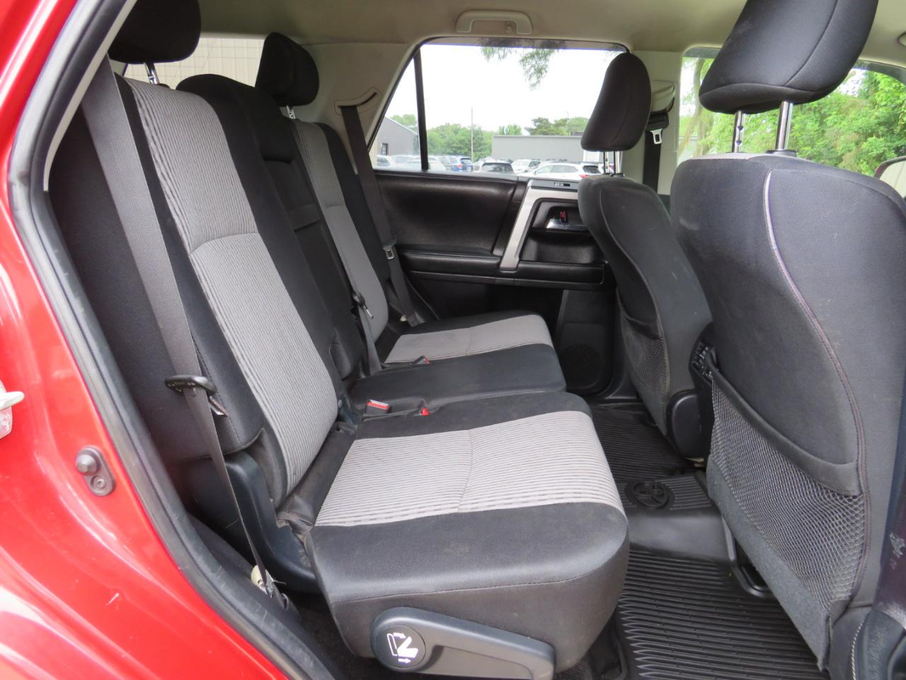 Toyota 4Runner SR5 4WD 2014