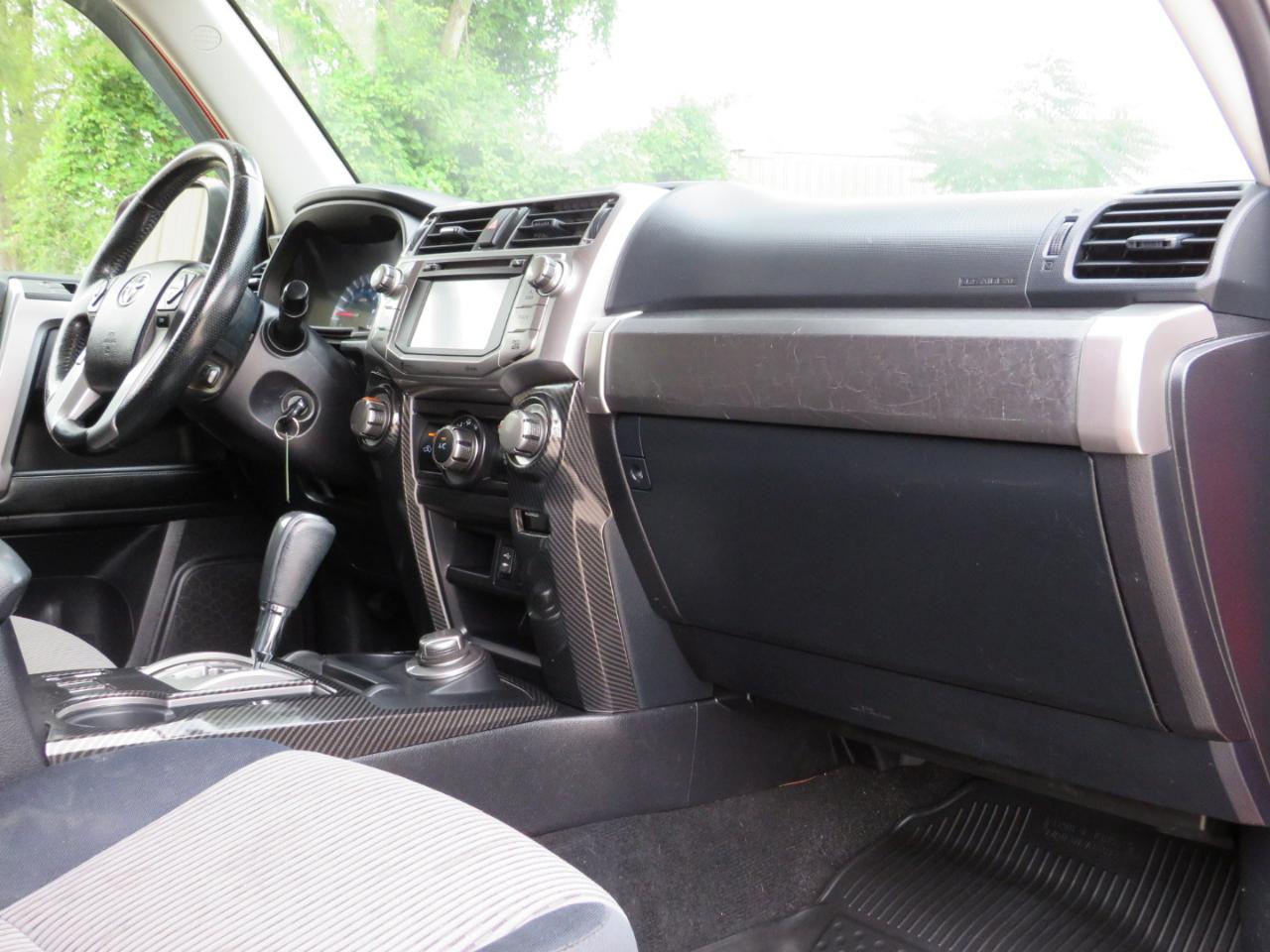 Toyota 4Runner SR5 4WD 2014