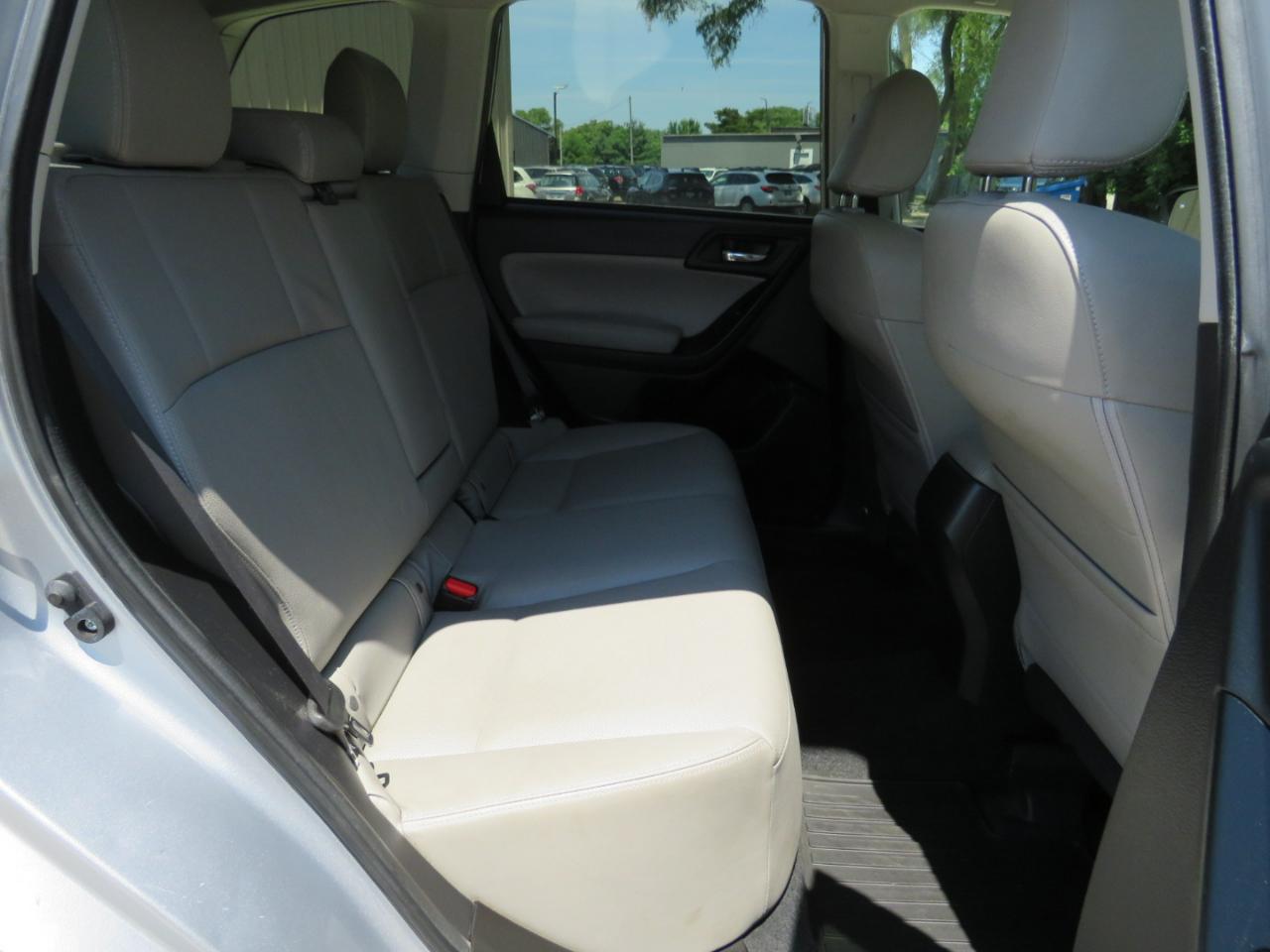 Subaru Forester 2.5i Limited 2015