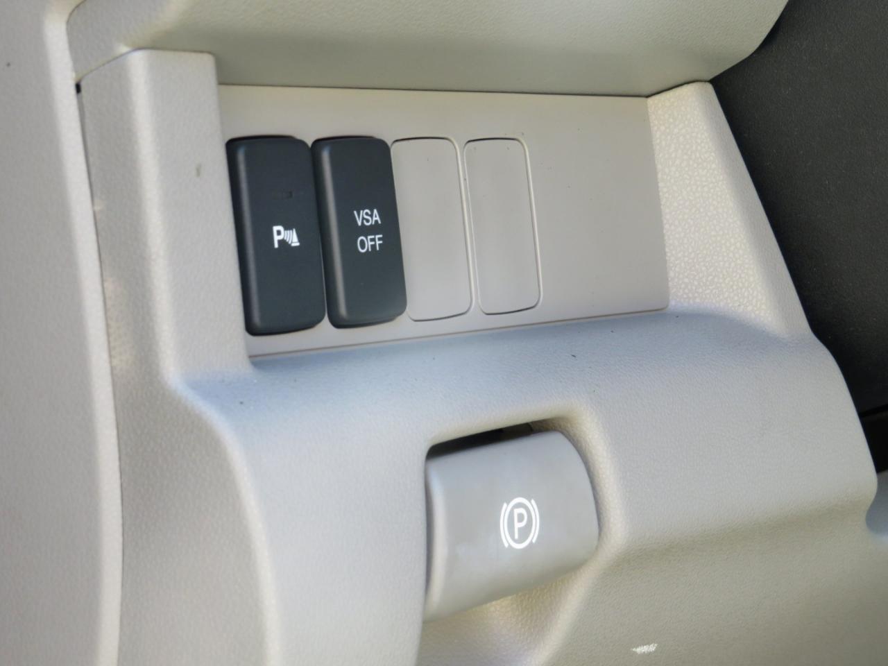 Honda Pilot Touring 4WD 5-Spd AT with DVD 2011