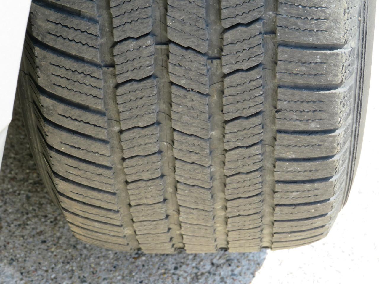 Honda Pilot Touring 4WD 5-Spd AT with DVD 2011