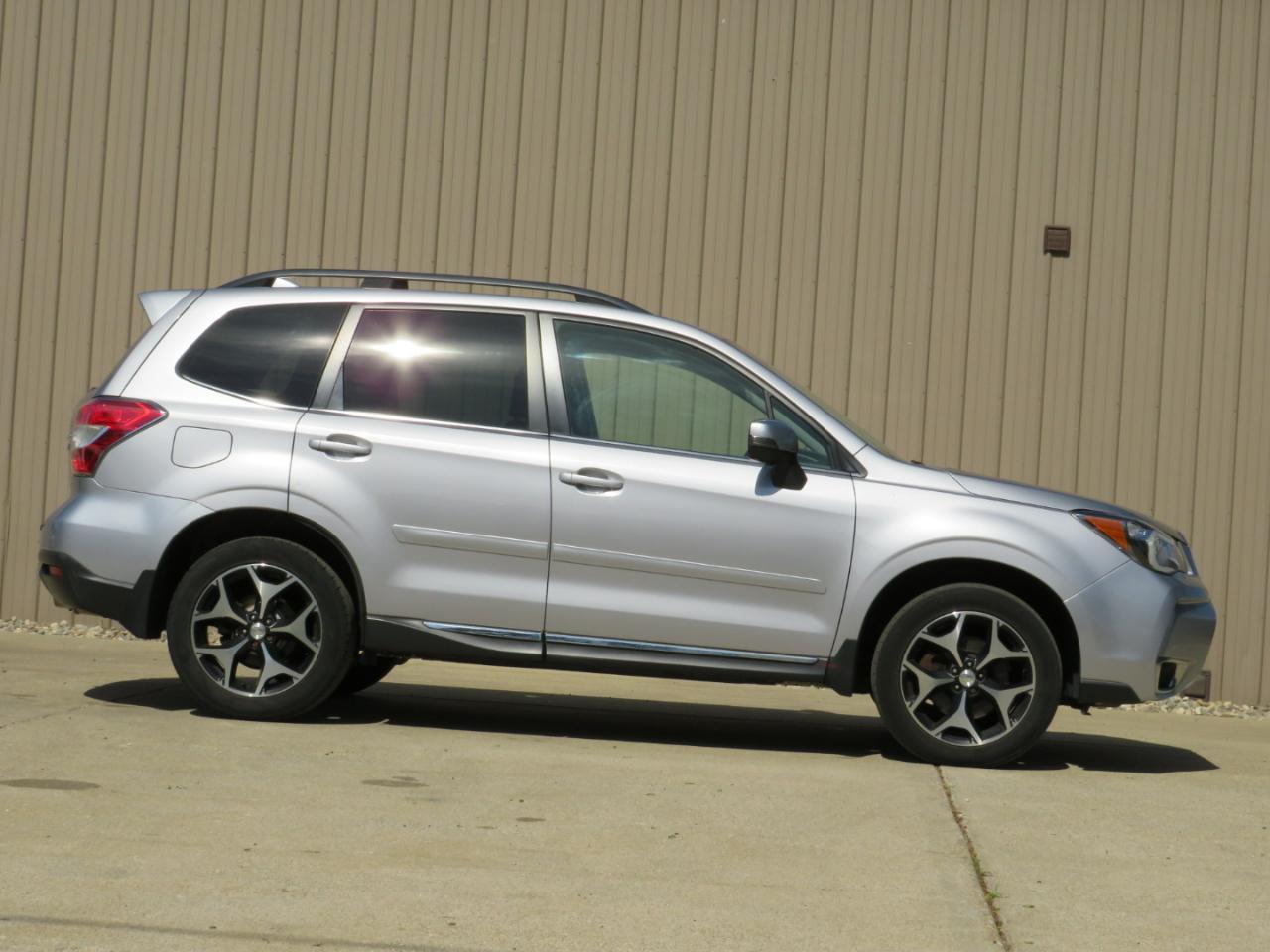 Subaru Forester 2.0XT Touring 2016