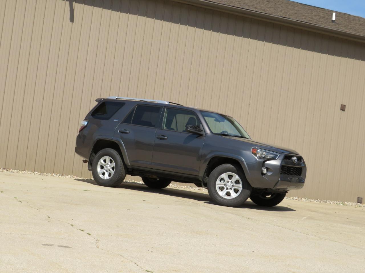 Toyota 4Runner SR5 4WD 2014