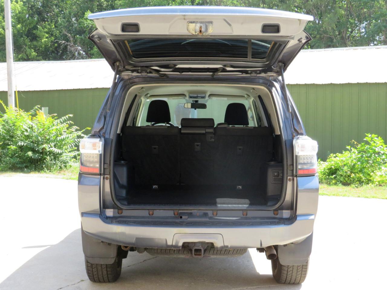 Toyota 4Runner SR5 4WD 2014