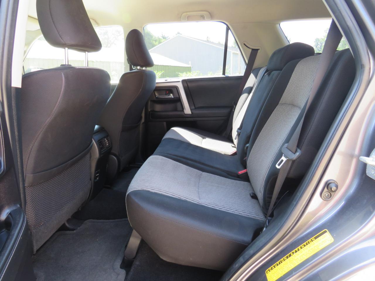 Toyota 4Runner SR5 4WD 2014