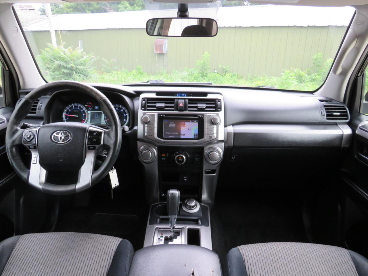 Toyota 4Runner SR5 4WD 2015
