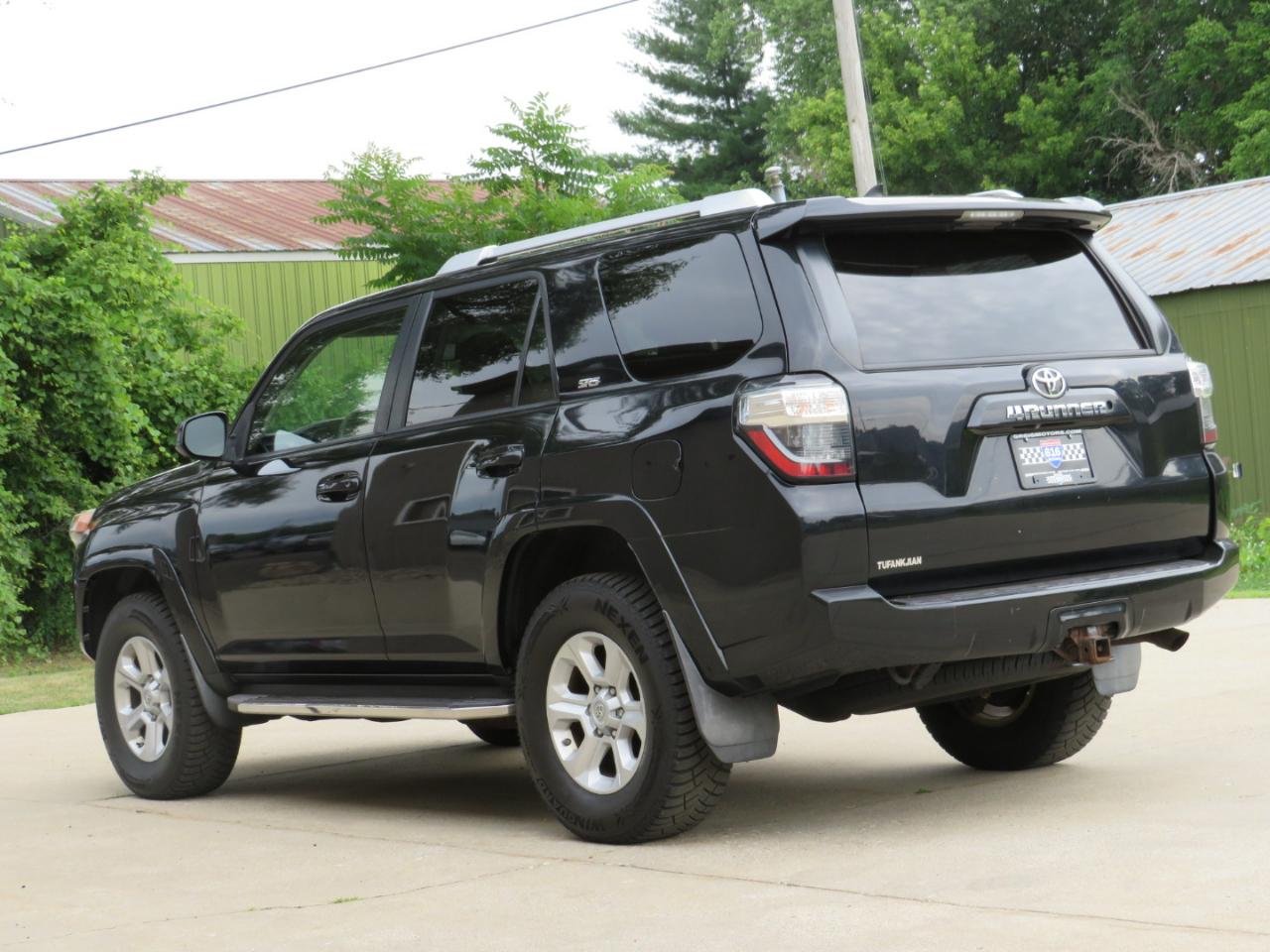 Toyota 4Runner SR5 4WD 2015