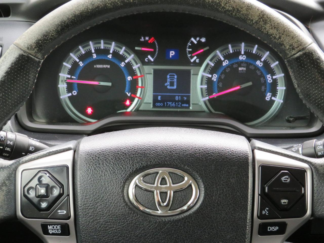 Toyota 4Runner SR5 4WD 2015