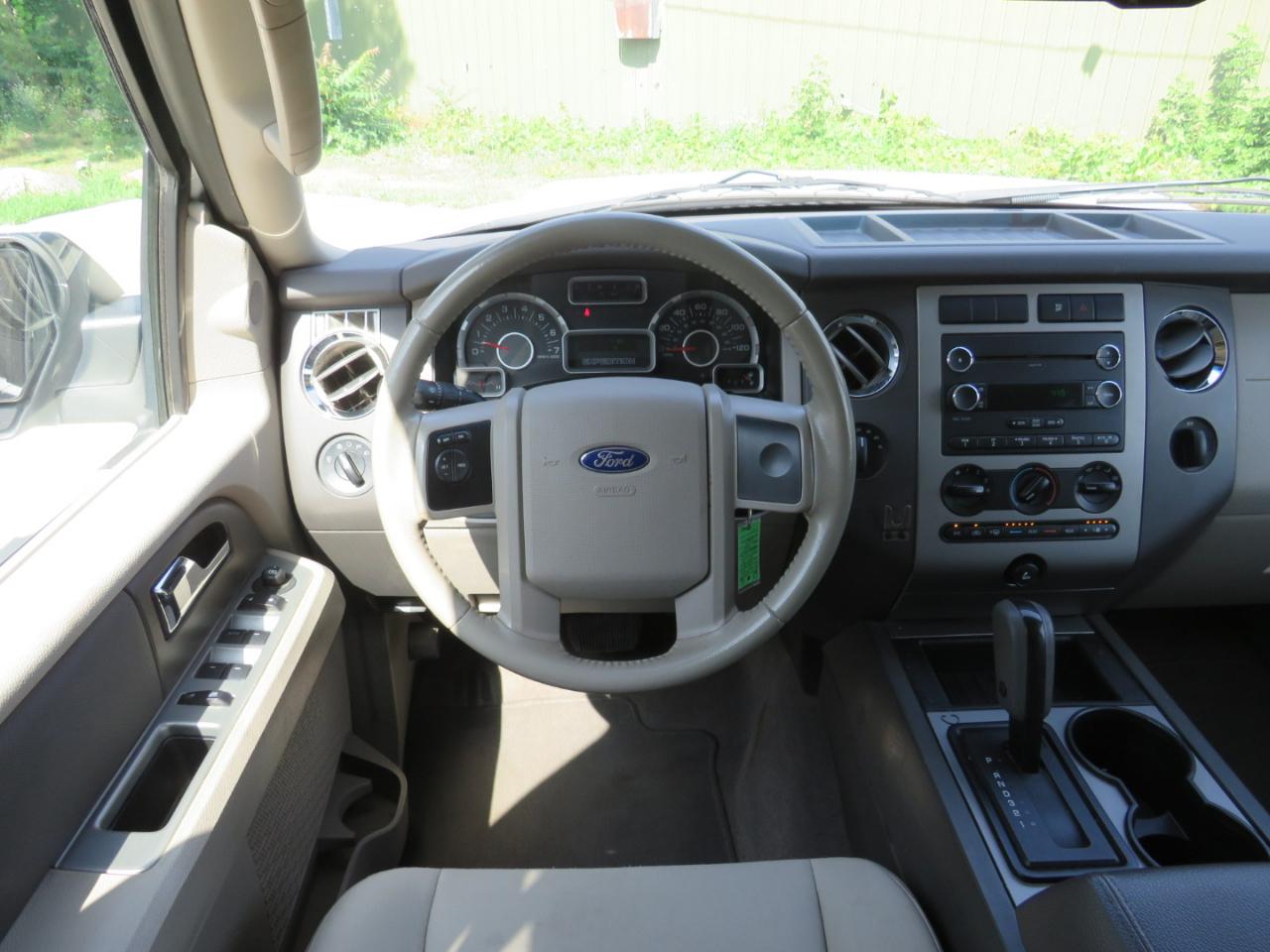 Ford Expedition EL XL 4WD 2014