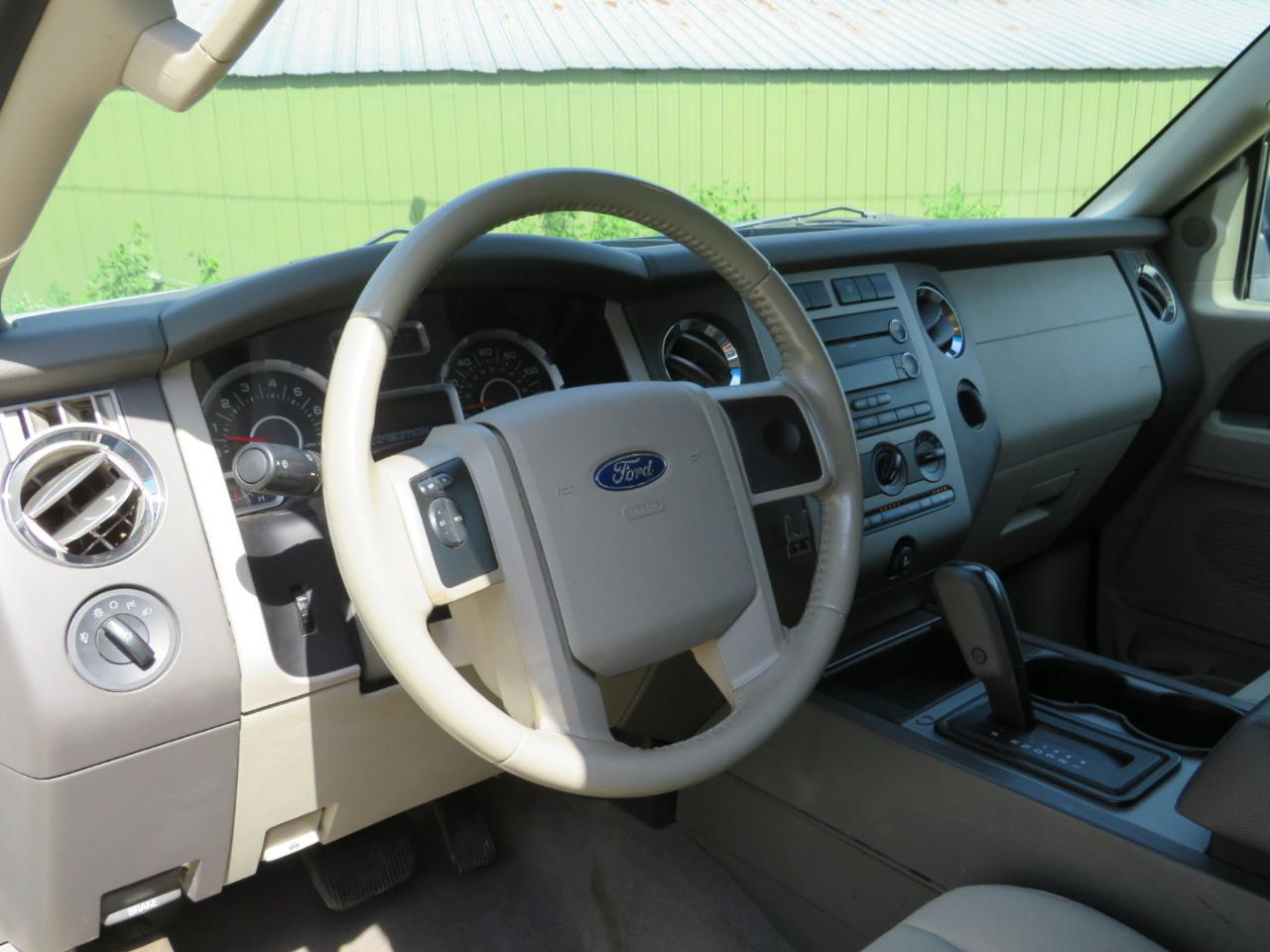 Ford Expedition EL XL 4WD 2014