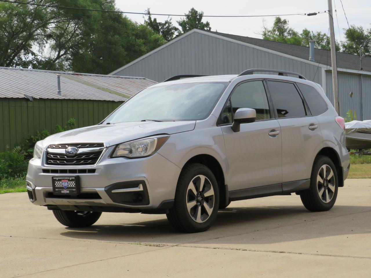 Subaru Forester 2.5i Premium PZEV CVT 2017