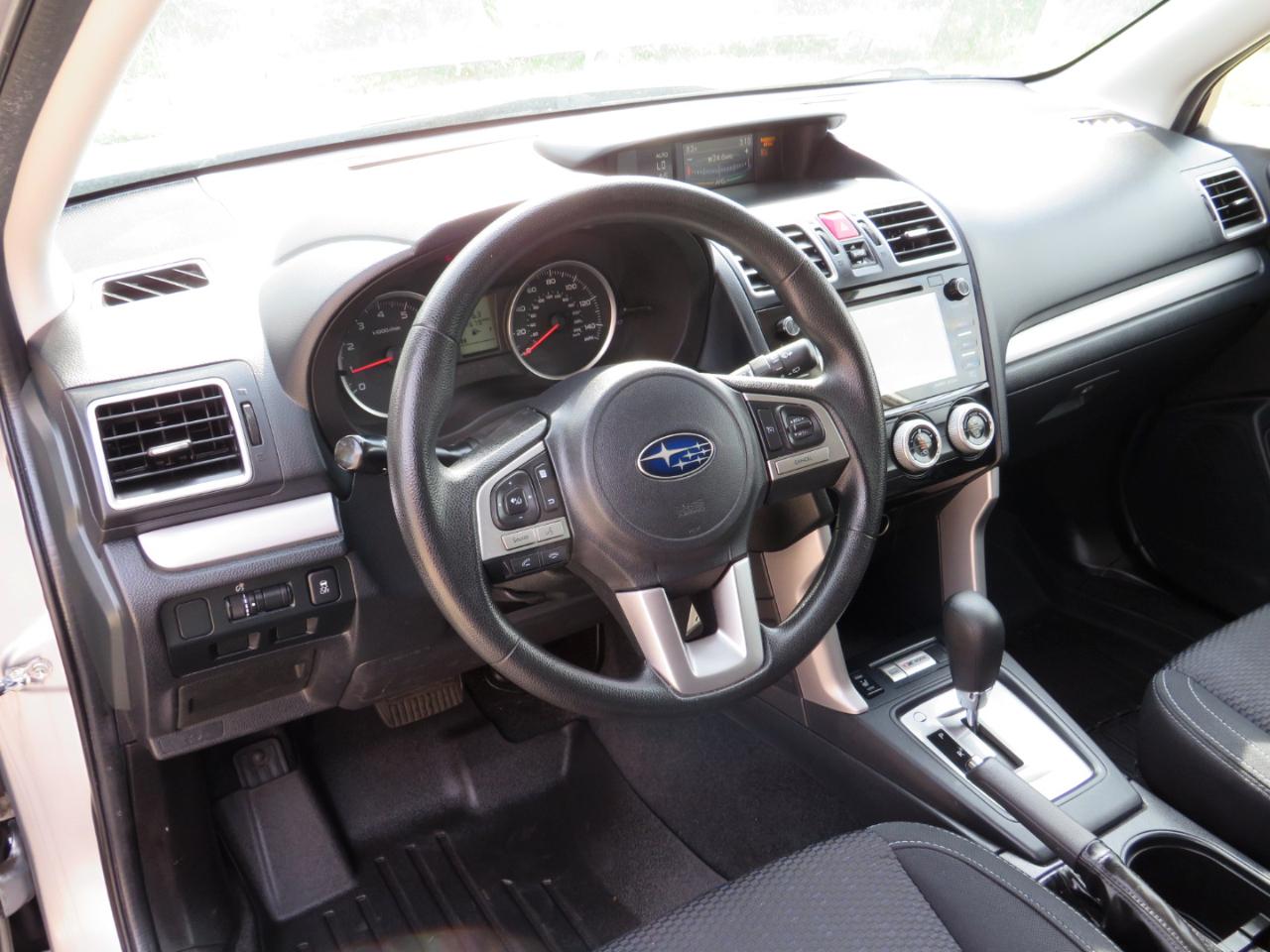 Subaru Forester 2.5i Premium PZEV CVT 2017