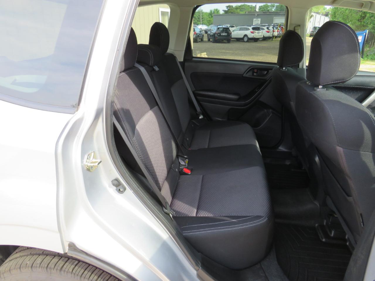 Subaru Forester 2.5i Premium PZEV CVT 2017