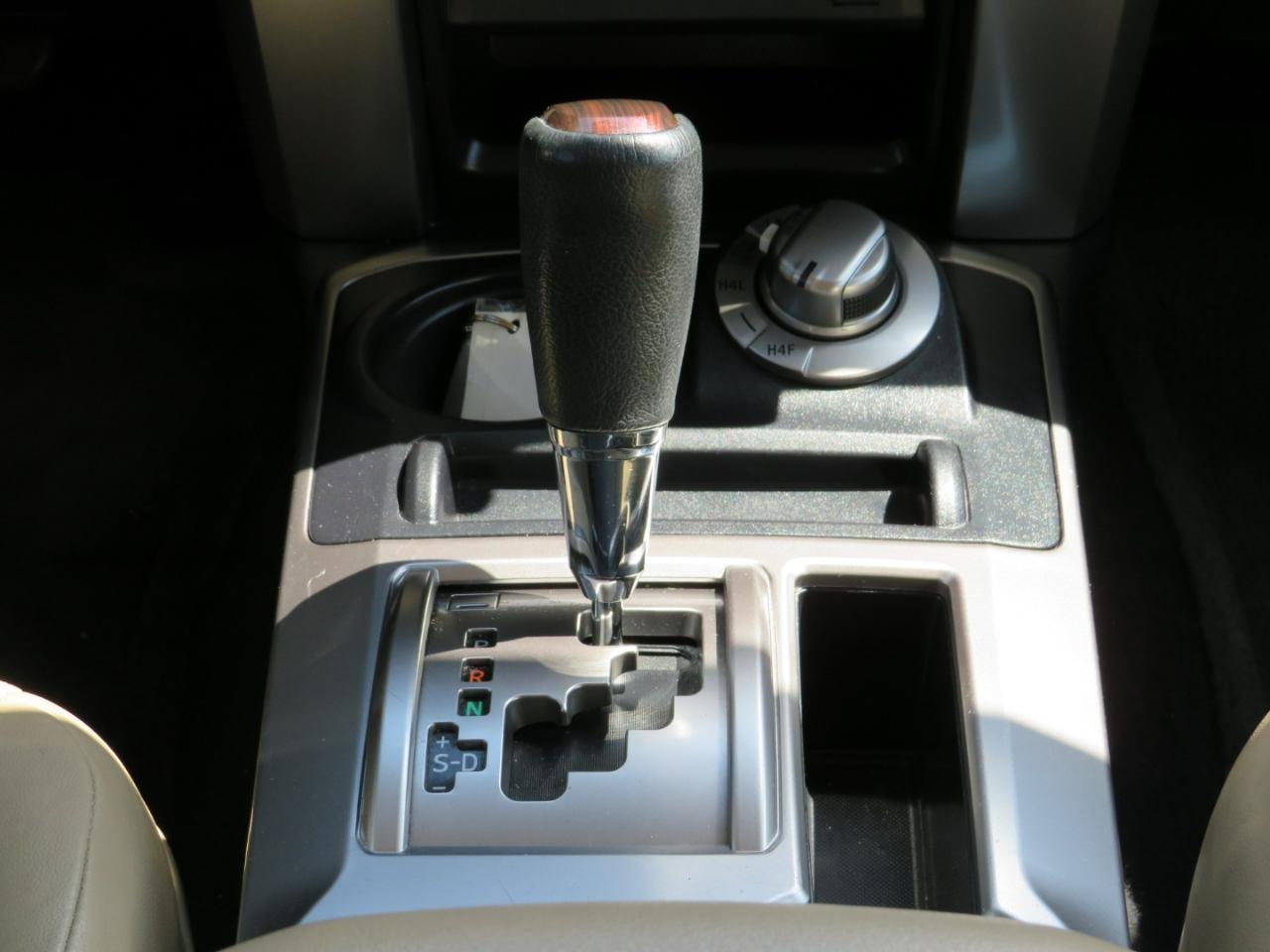 Toyota 4Runner Limited V6 4WD 2014