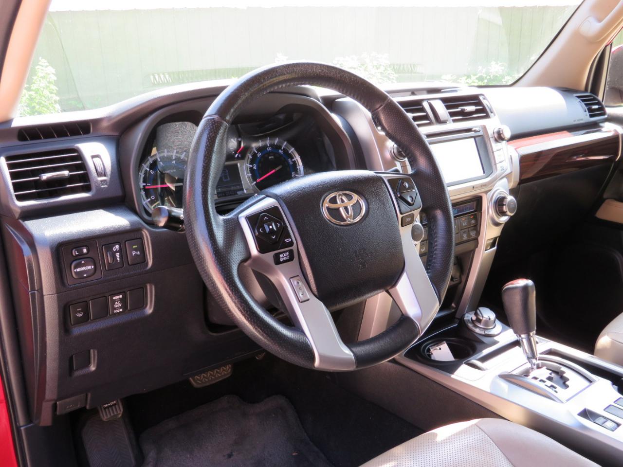 Toyota 4Runner Limited V6 4WD 2014