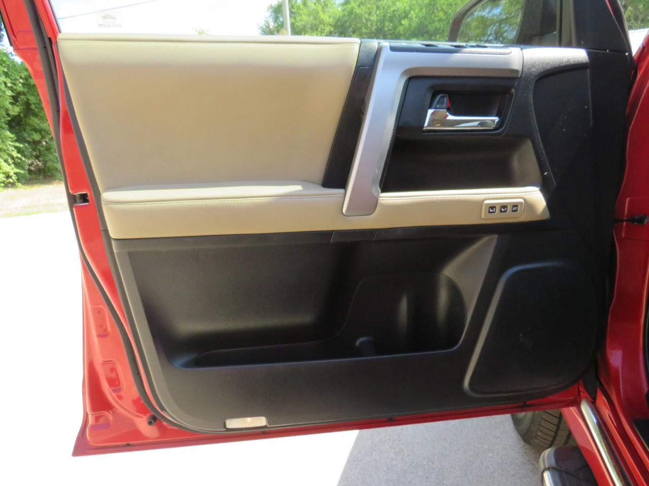 Toyota 4Runner Limited V6 4WD 2014