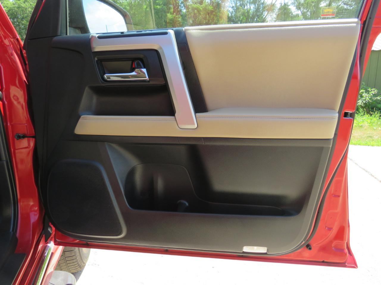 Toyota 4Runner Limited V6 4WD 2014