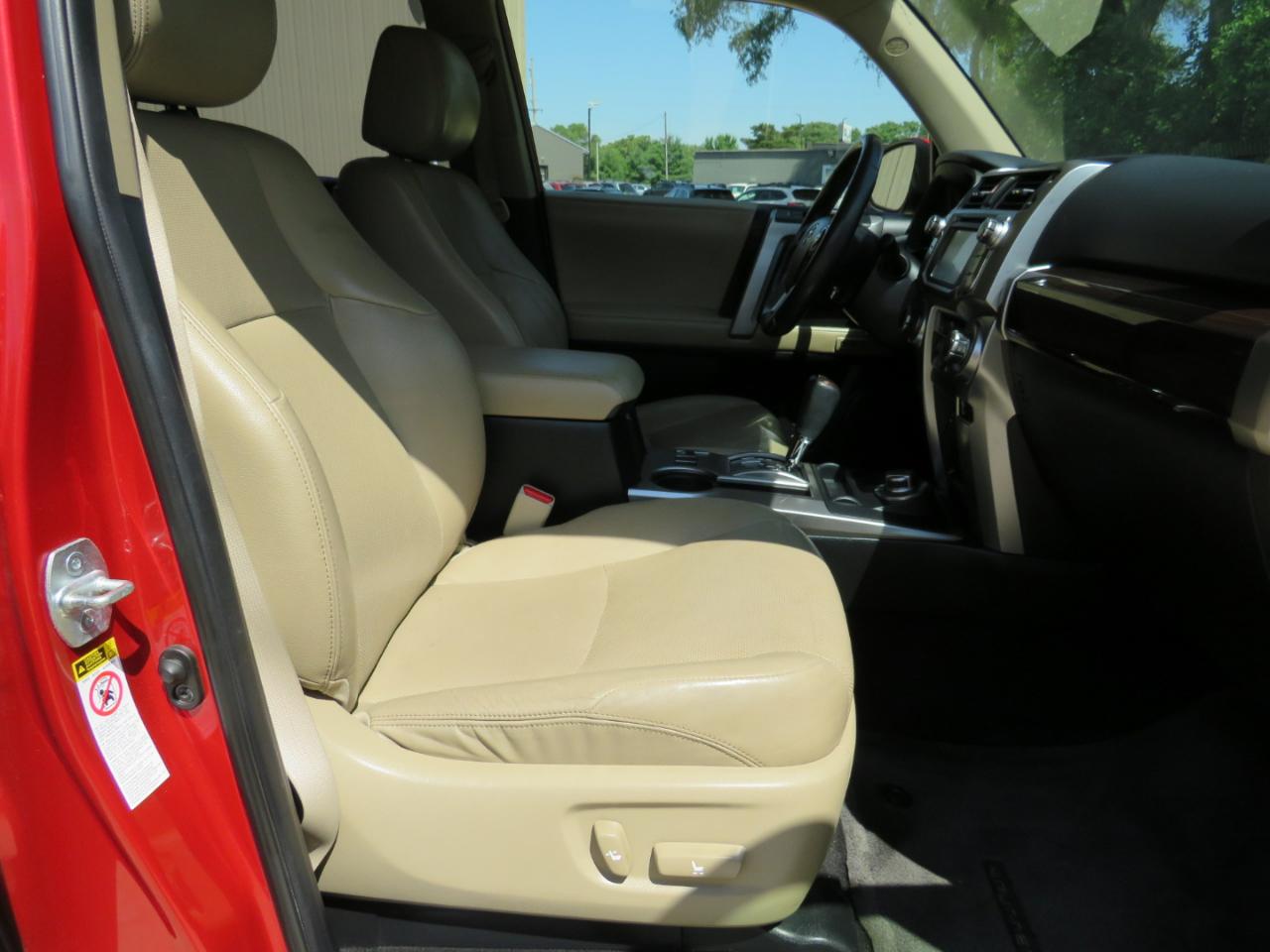 Toyota 4Runner Limited V6 4WD 2014