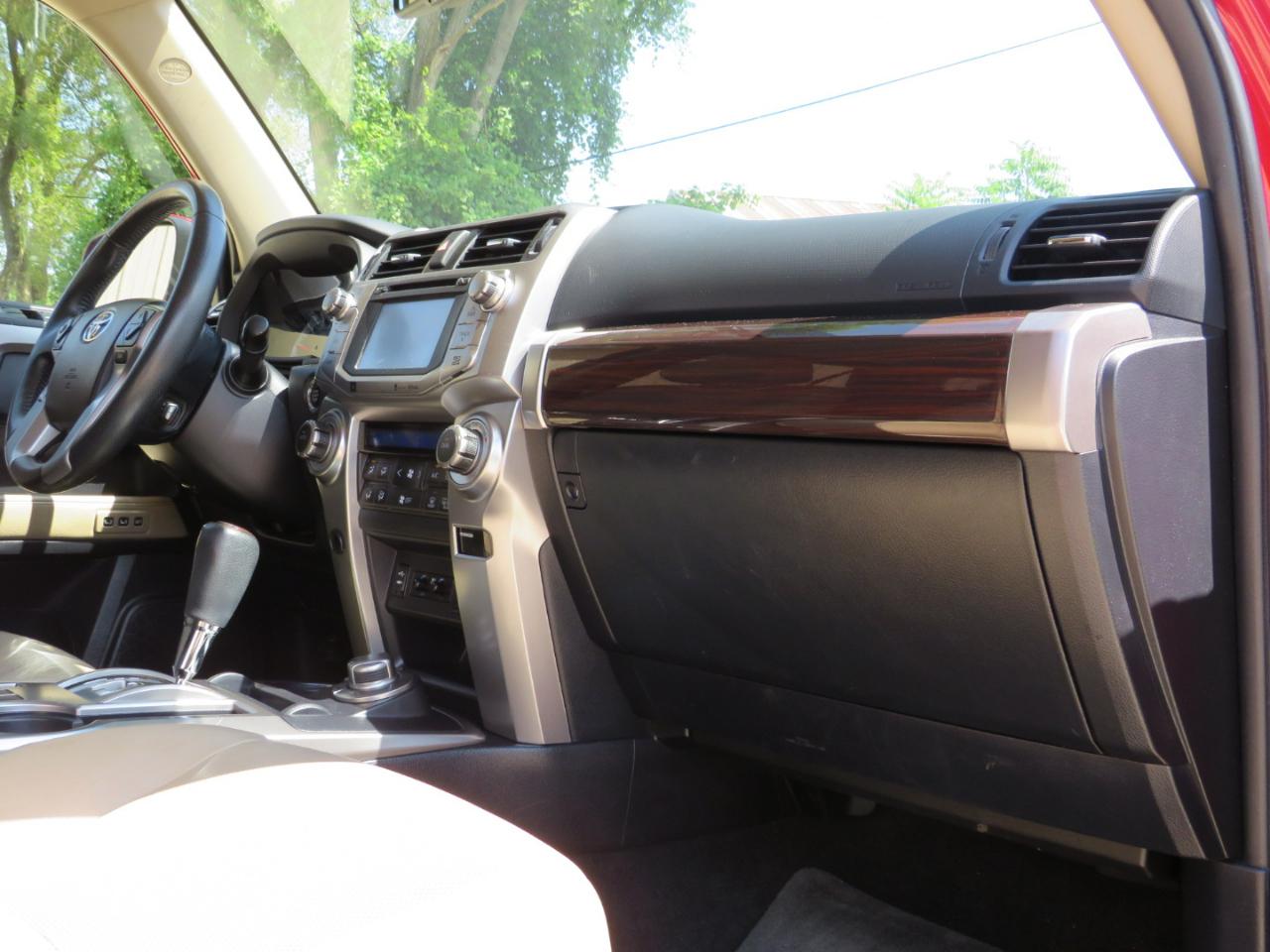 Toyota 4Runner Limited V6 4WD 2014