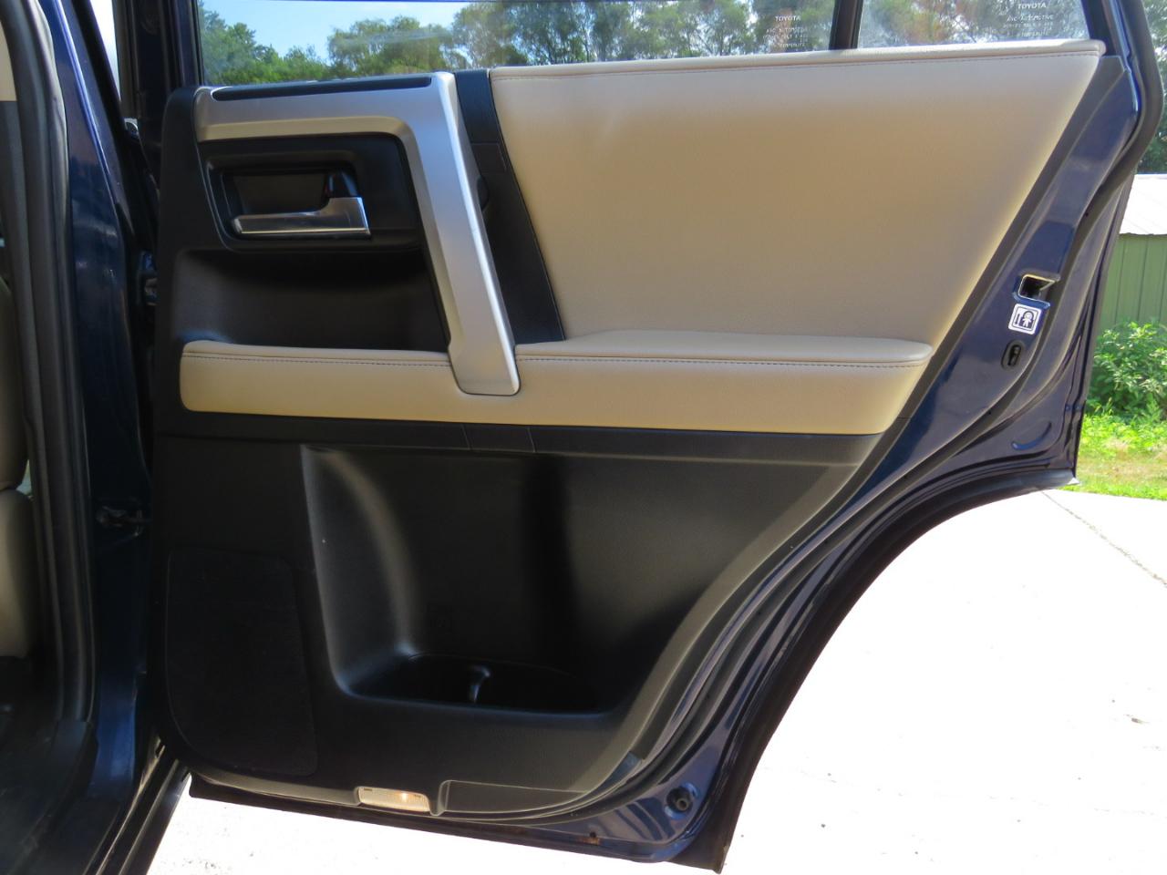 Toyota 4Runner SR5 Premium 4WD 2016
