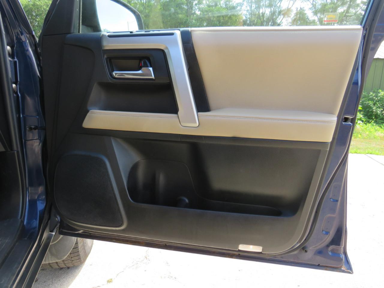Toyota 4Runner SR5 Premium 4WD 2016