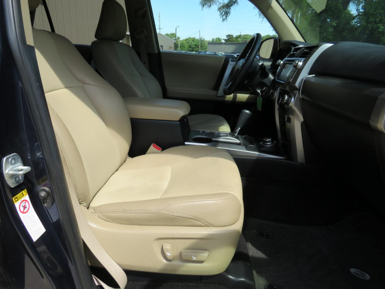 Toyota 4Runner SR5 Premium 4WD 2016