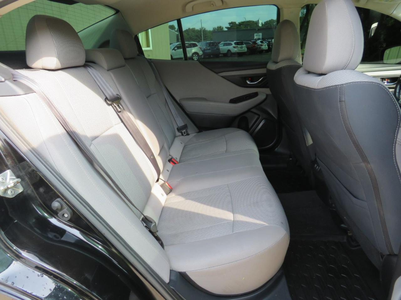Subaru Legacy Premium 2021