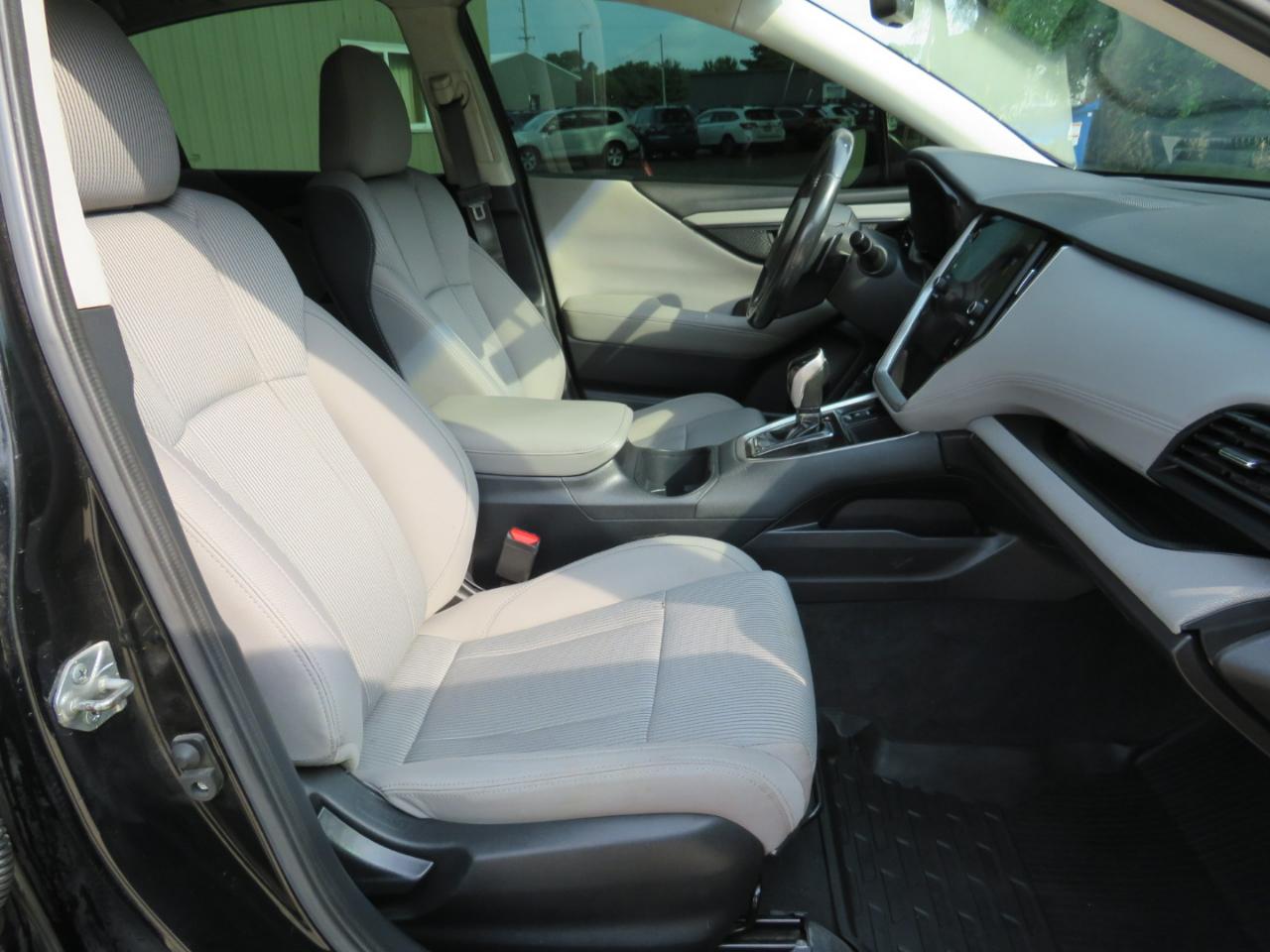 Subaru Legacy Premium 2021