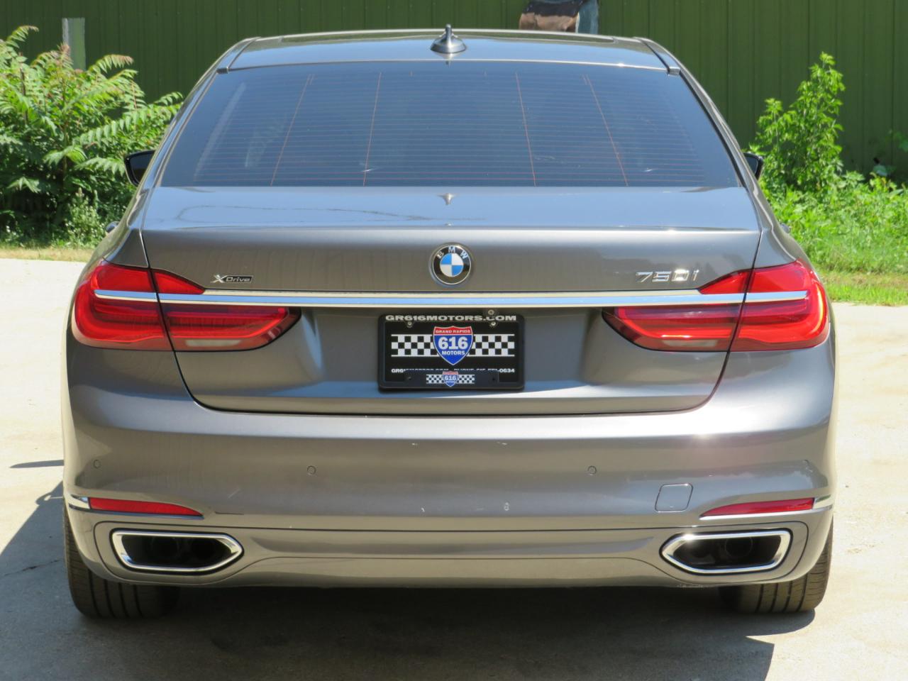 BMW 7-Series 750i xDrive 2017
