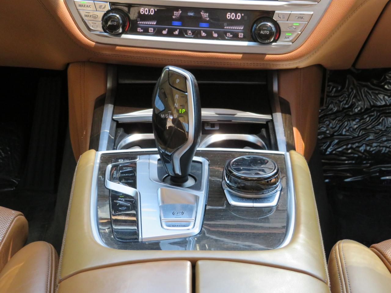 BMW 7-Series 750i xDrive 2017