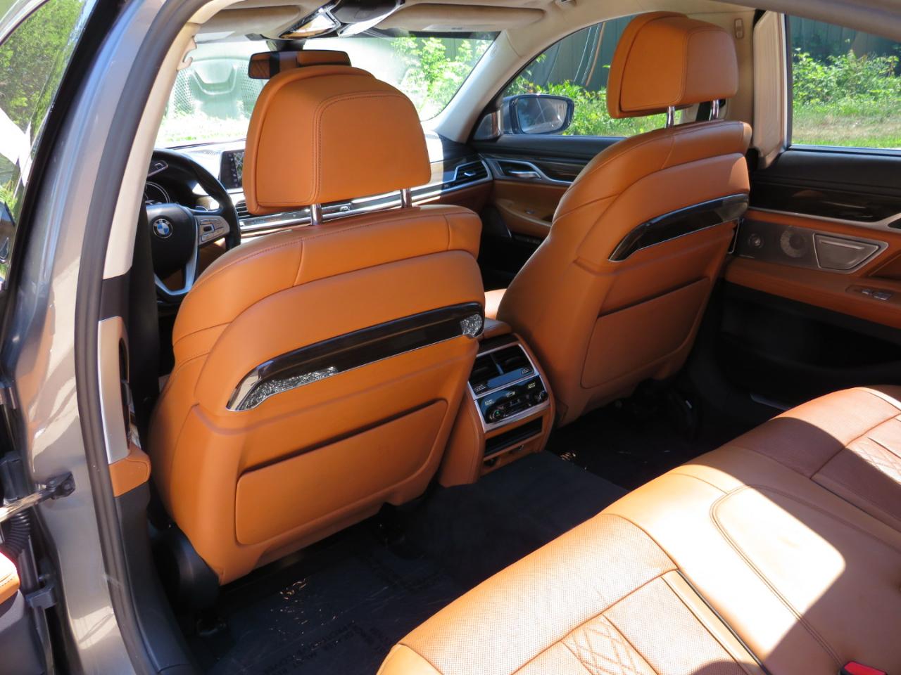 BMW 7-Series 750i xDrive 2017