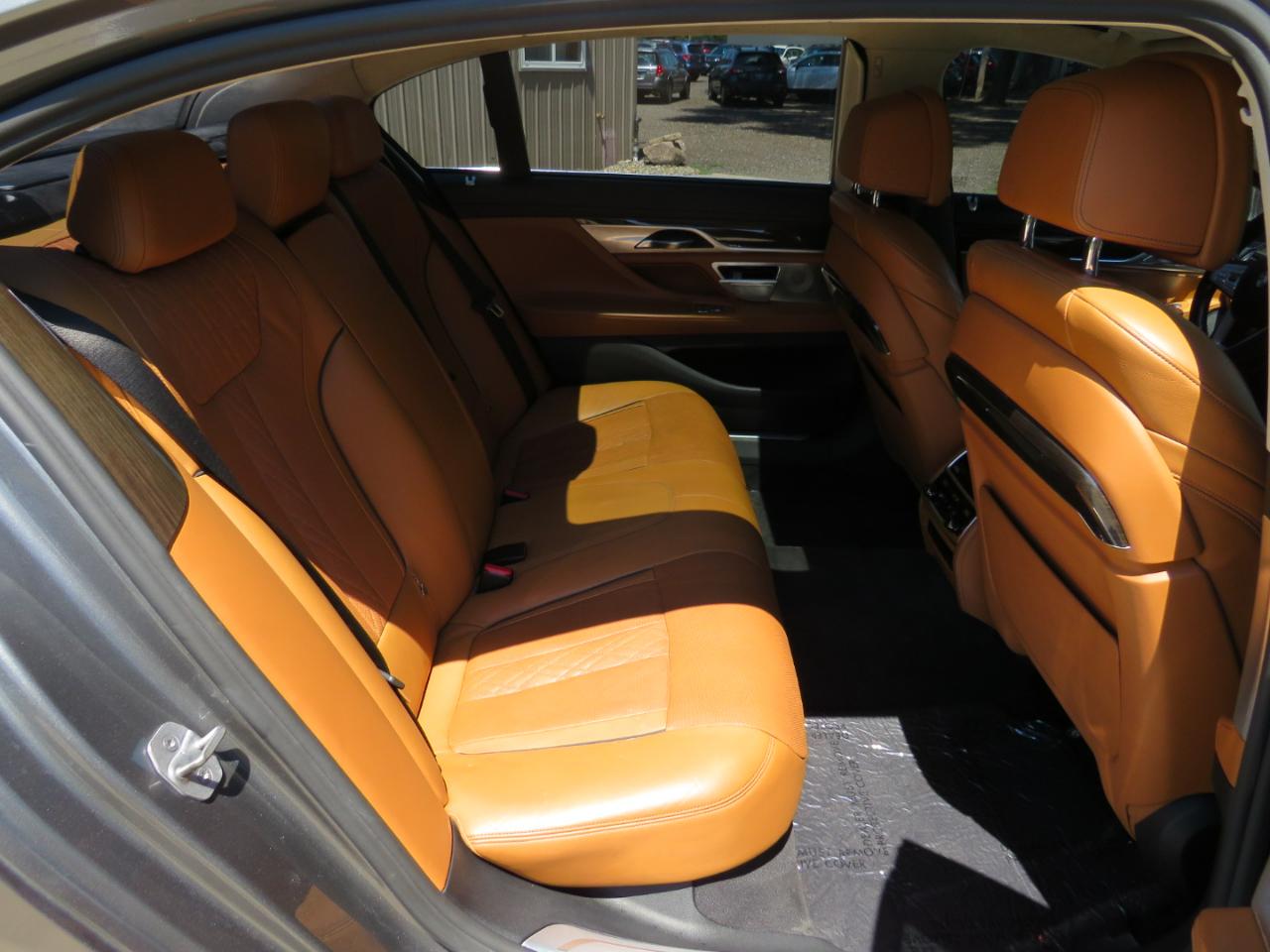 BMW 7-Series 750i xDrive 2017