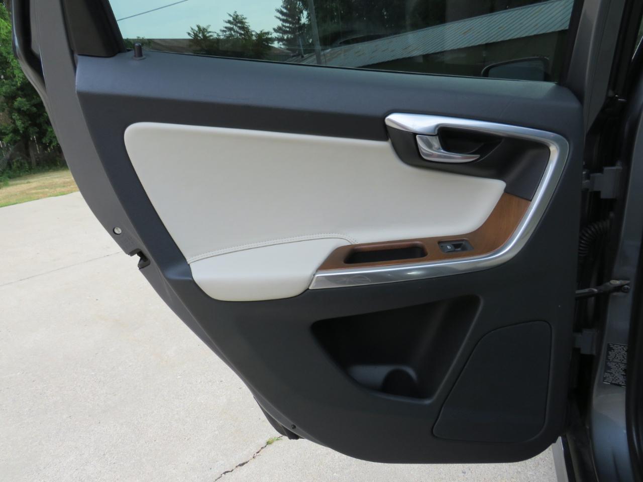 Volvo XC60 T6 Platinum AWD 2016