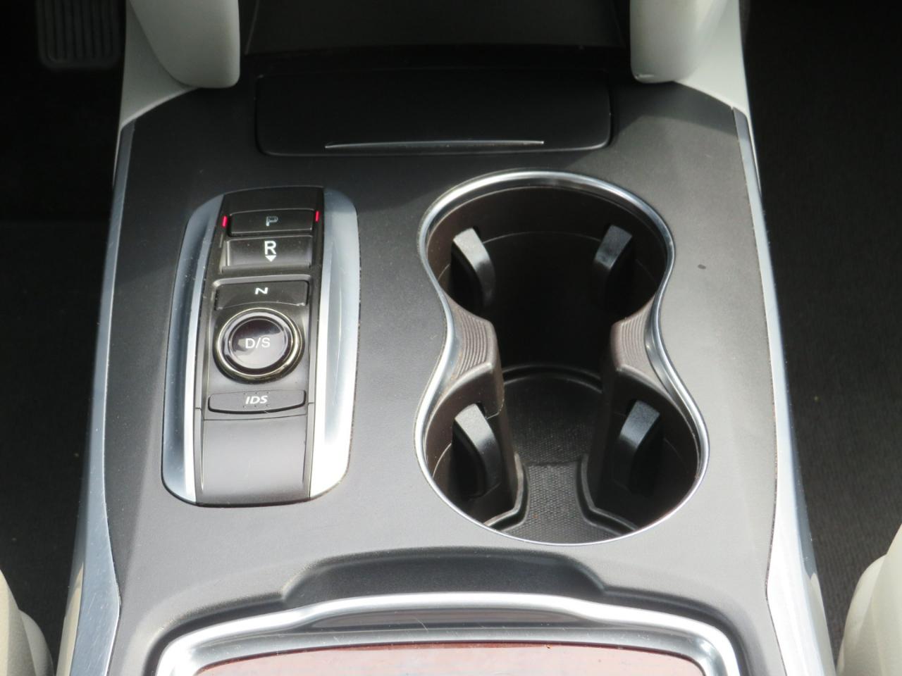 Acura MDX SH-AWD 9-Spd AT w/Tech Package 2016