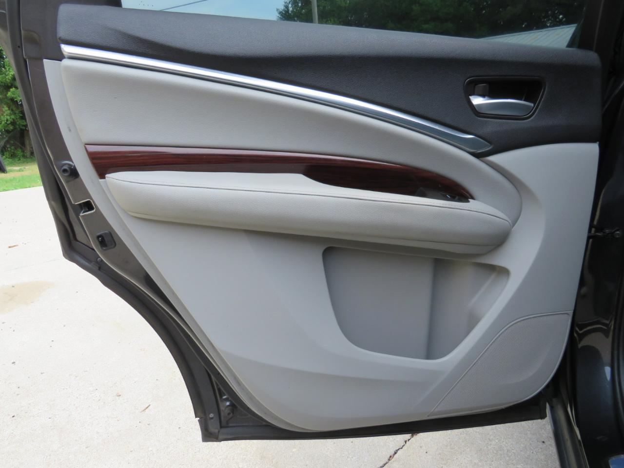 Acura MDX SH-AWD 9-Spd AT w/Tech Package 2016