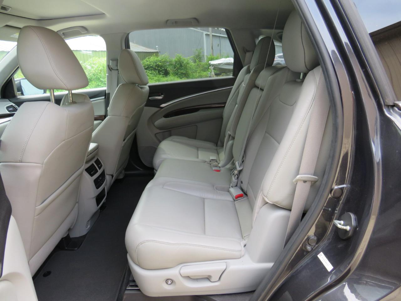 Acura MDX SH-AWD 9-Spd AT w/Tech Package 2016