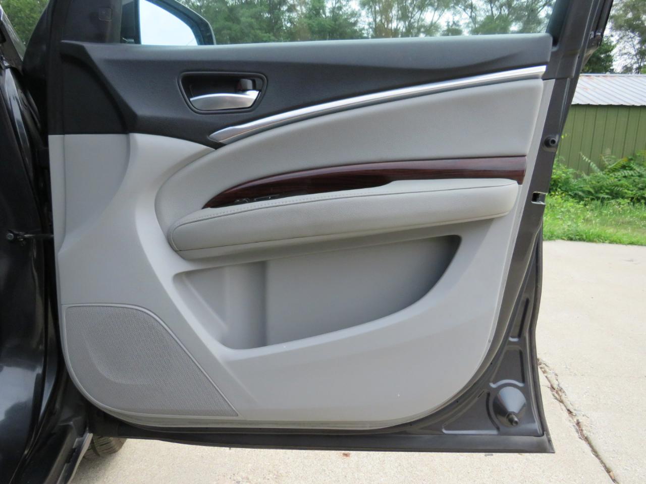 Acura MDX SH-AWD 9-Spd AT w/Tech Package 2016