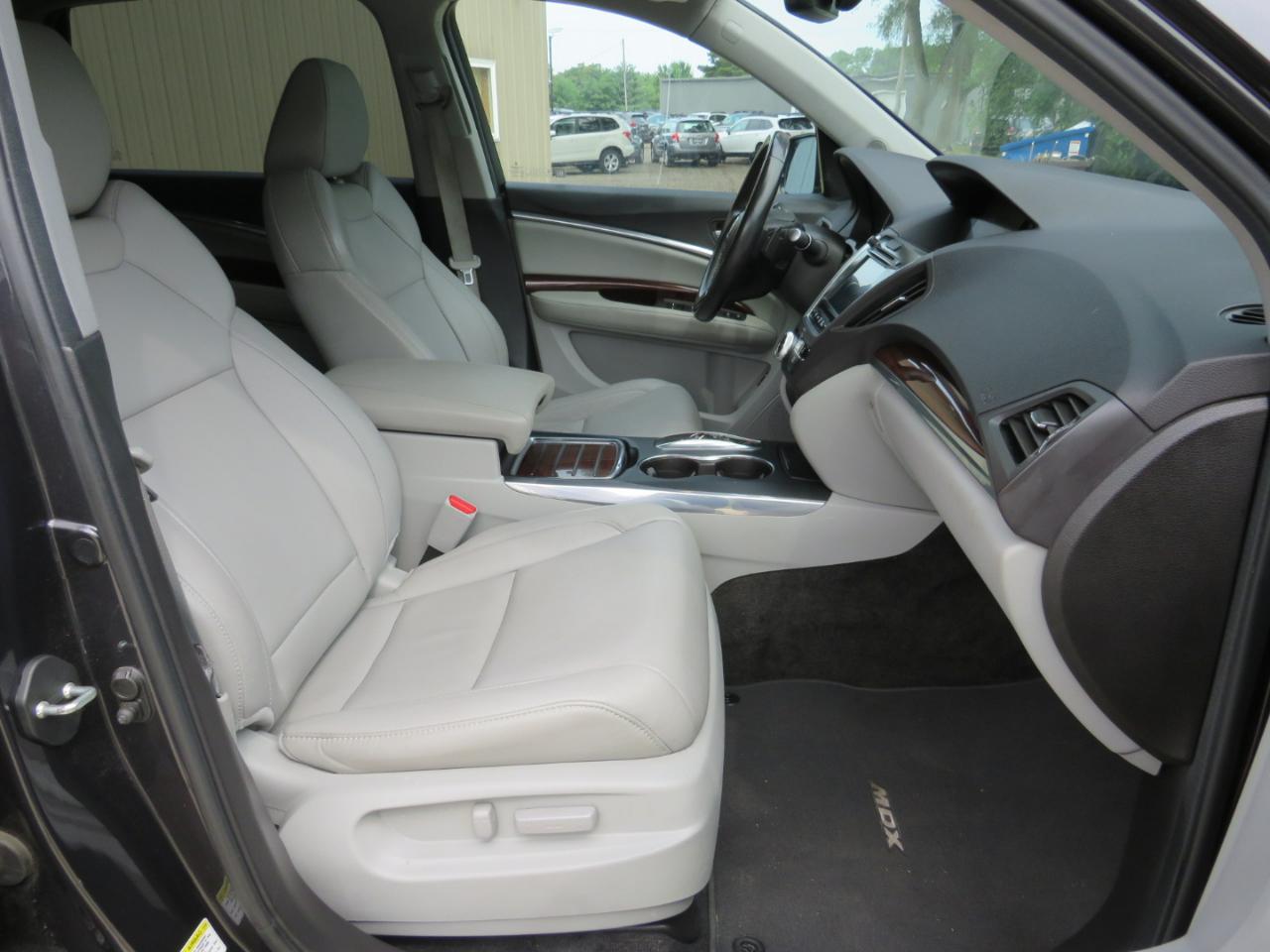 Acura MDX SH-AWD 9-Spd AT w/Tech Package 2016