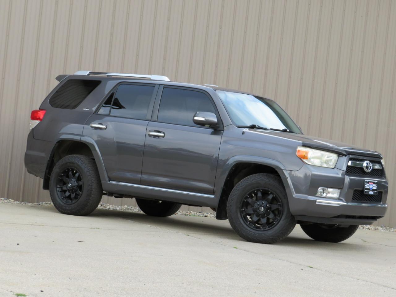 Toyota 4Runner SR5 4WD 2011