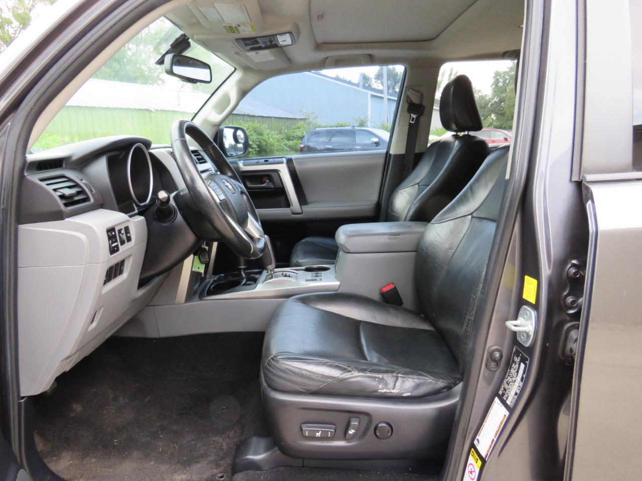 Toyota 4Runner SR5 4WD 2011