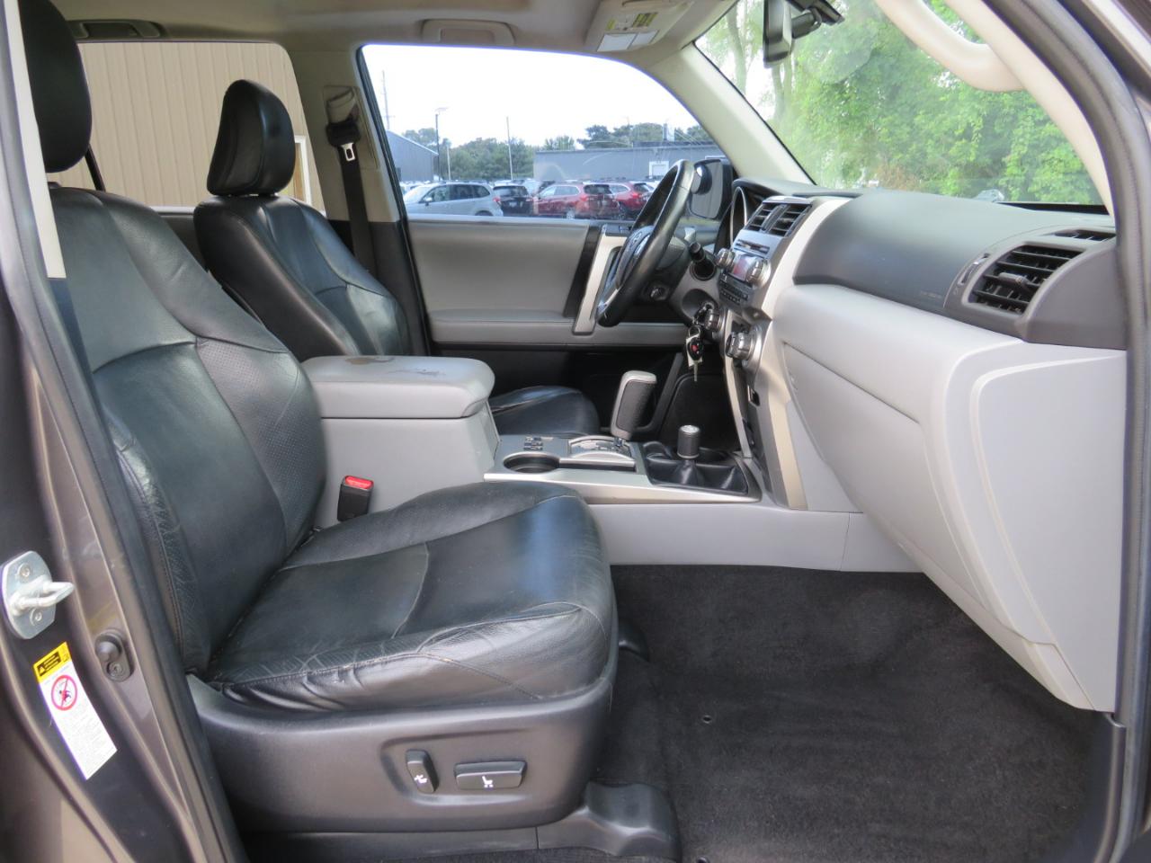 Toyota 4Runner SR5 4WD 2011