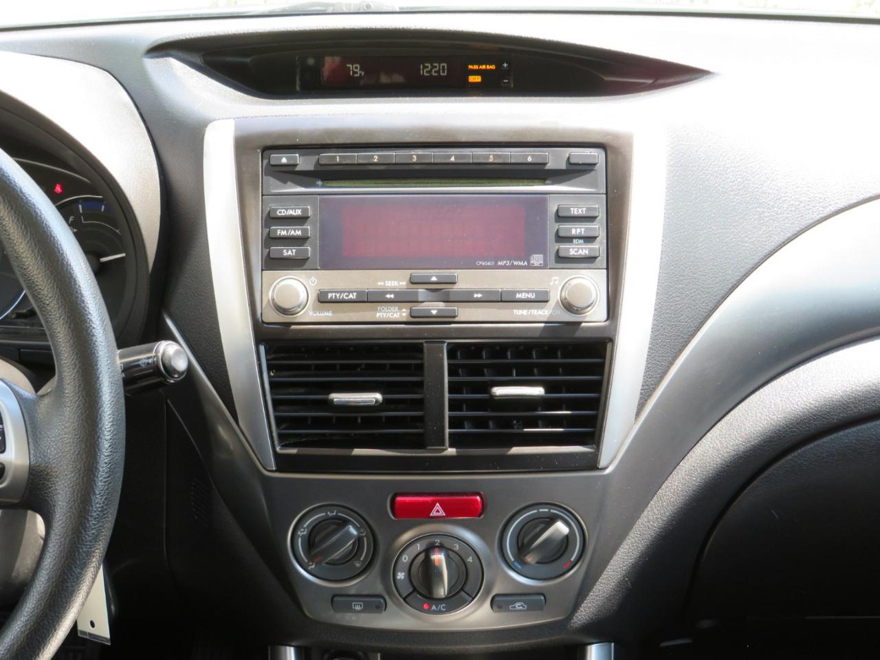 Subaru Forester 2.5X Premium 2011