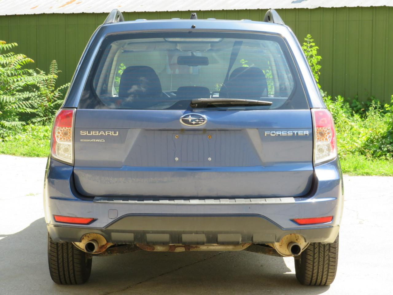 Subaru Forester 2.5X Premium 2011