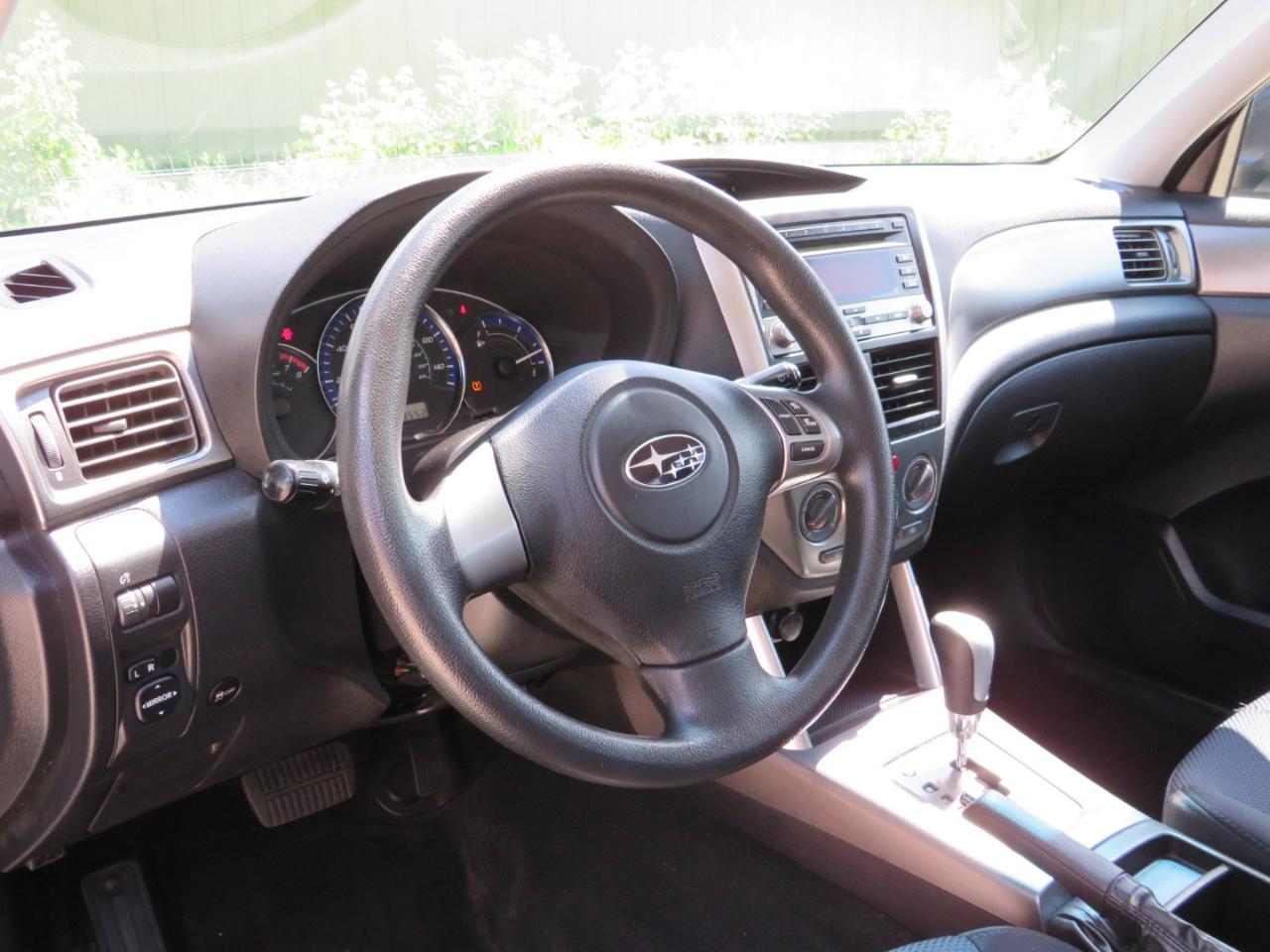 Subaru Forester 2.5X Premium 2011