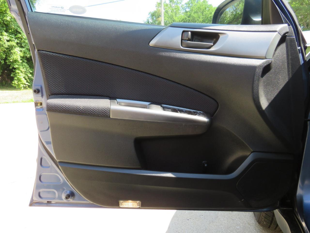 Subaru Forester 2.5X Premium 2011