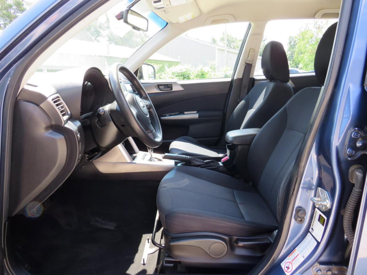 Subaru Forester 2.5X Premium 2011