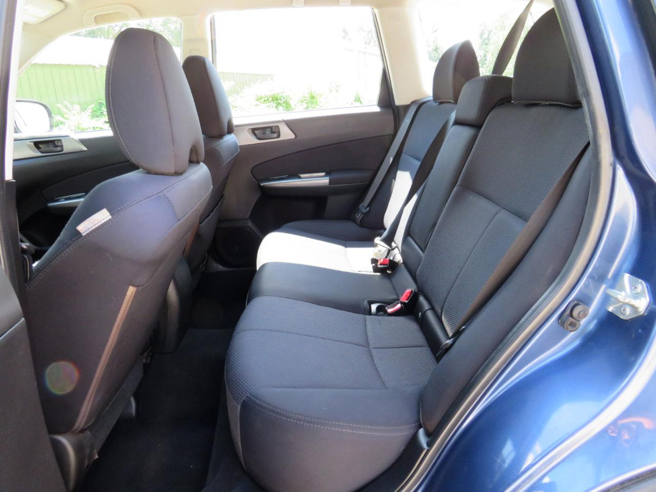 Subaru Forester 2.5X Premium 2011