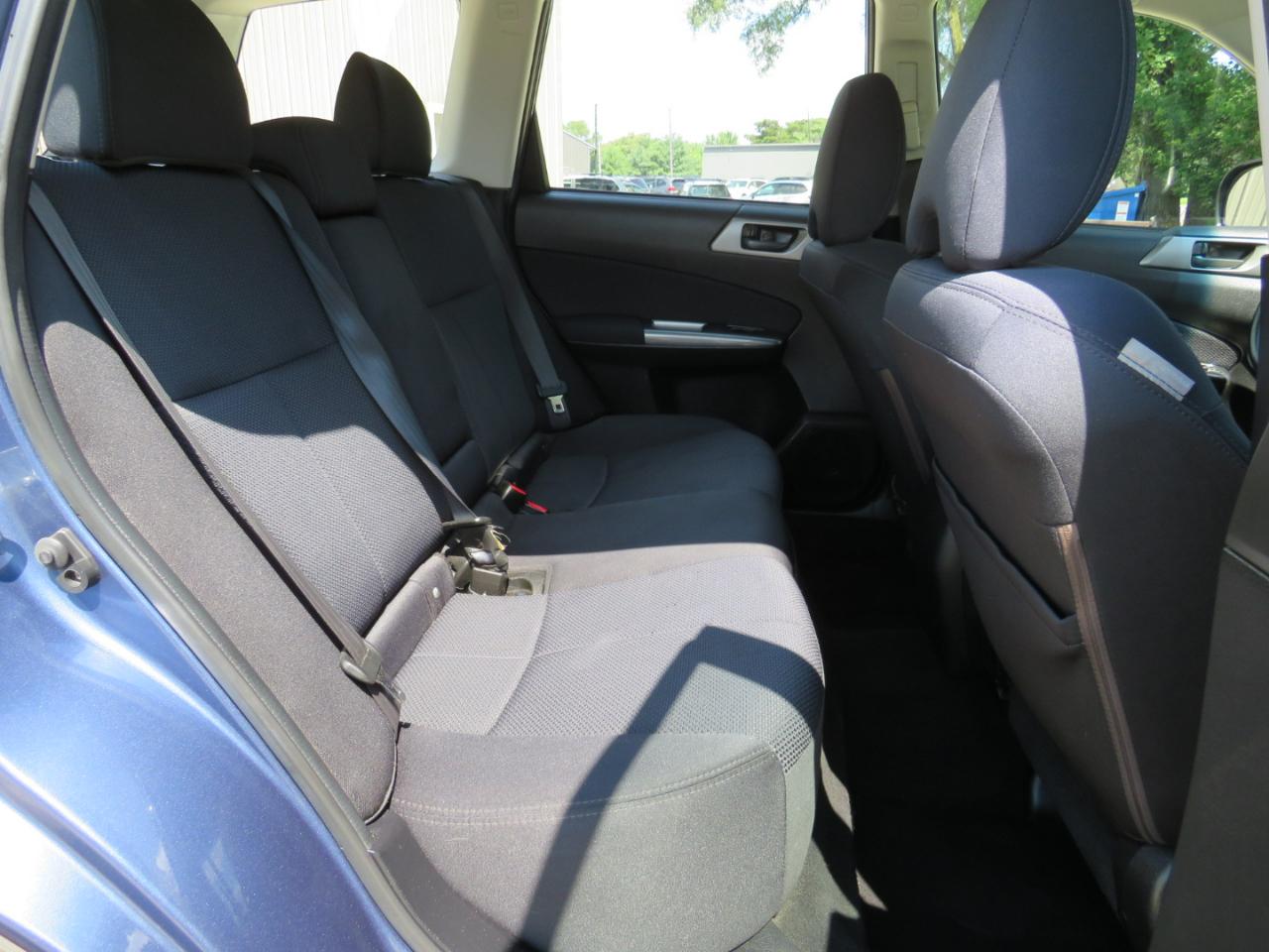 Subaru Forester 2.5X Premium 2011