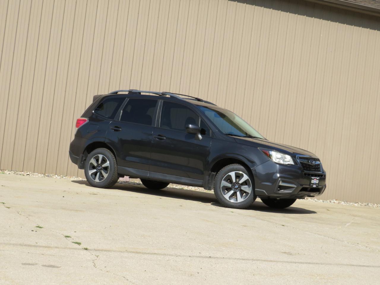 Subaru Forester 2.5i Premium PZEV CVT 2017