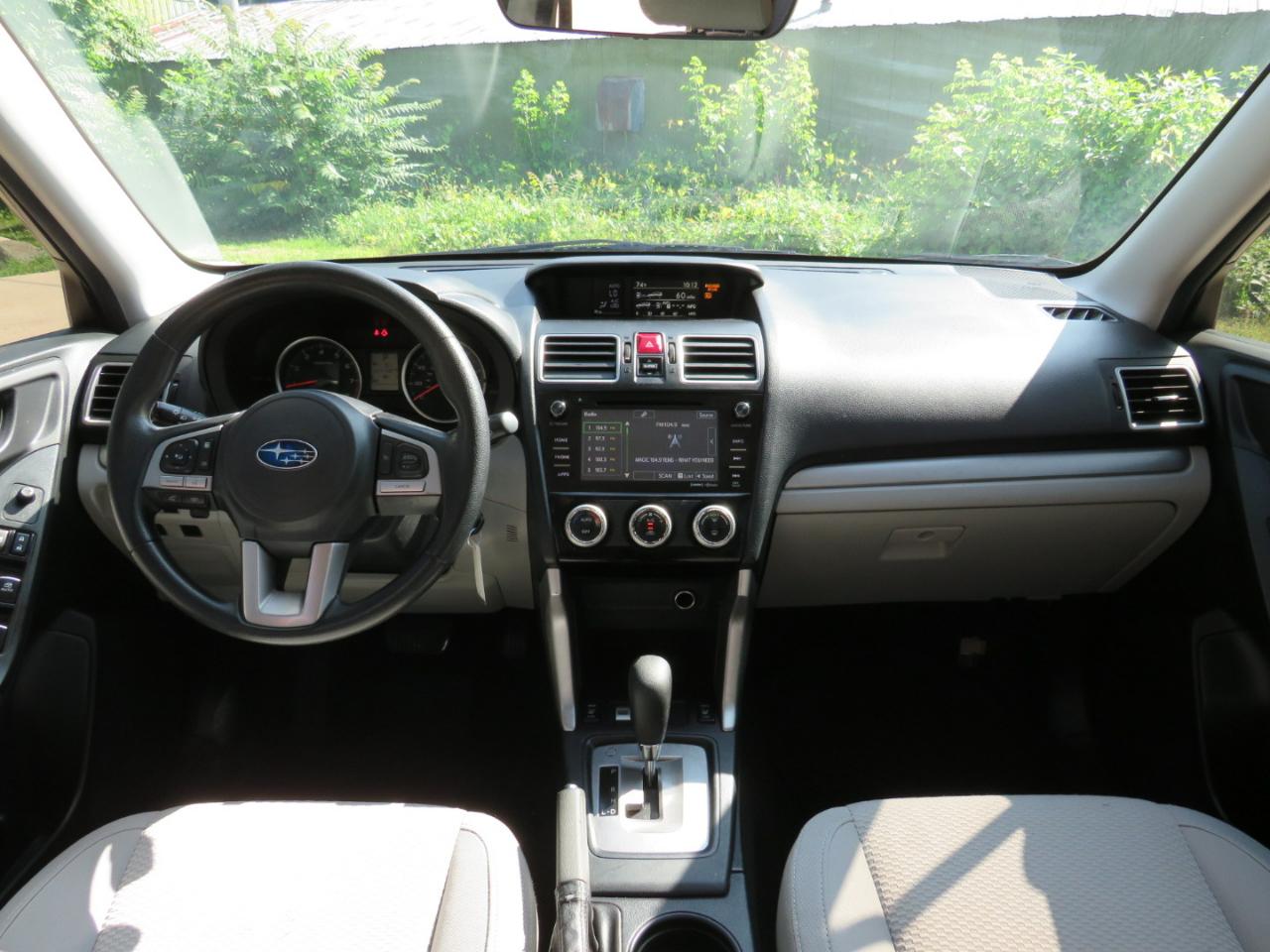 Subaru Forester 2.5i Premium PZEV CVT 2017